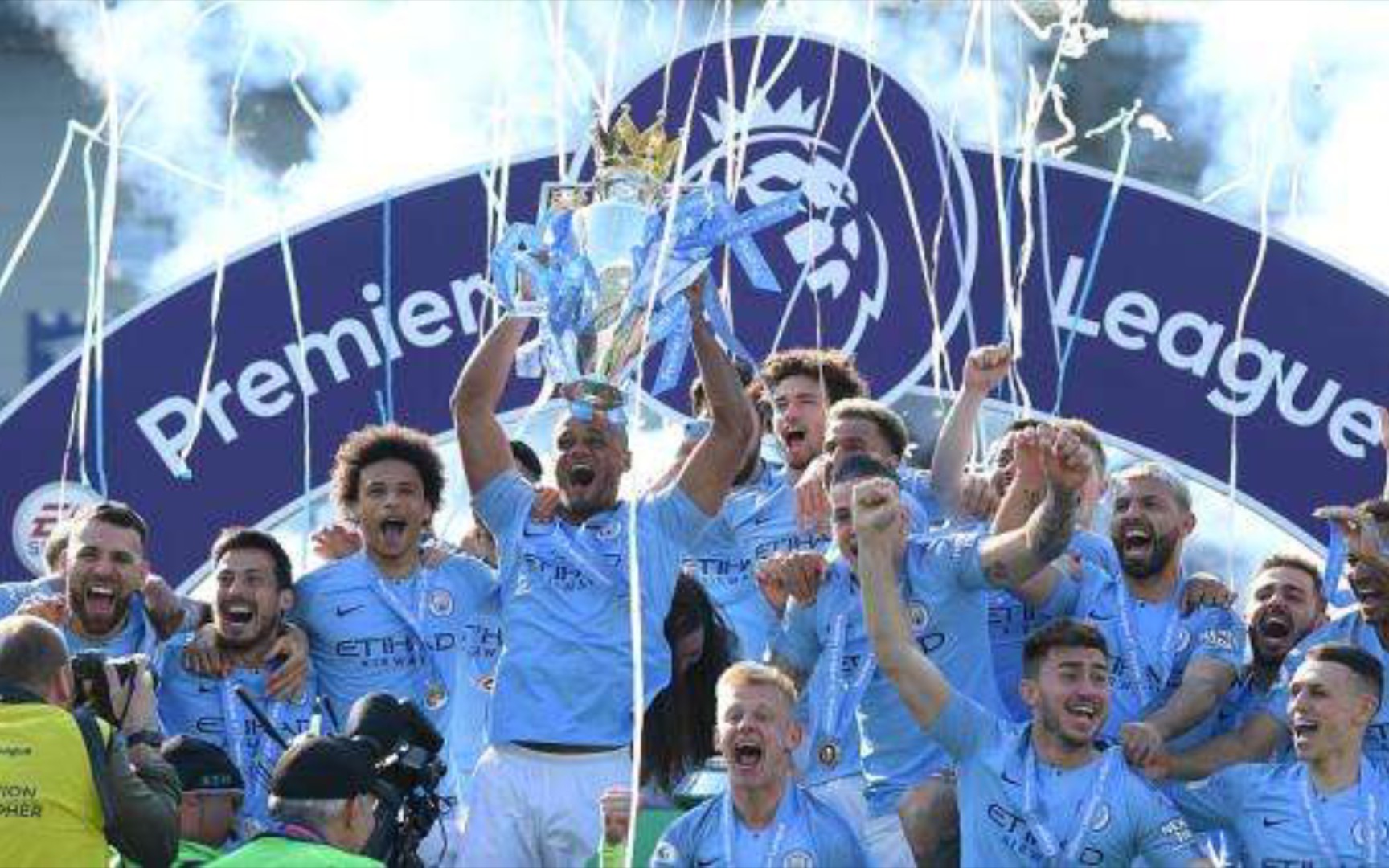 每体：多支沙特球队有意引进巴萨主力，拉菲尼亚、孔德、德容在列.